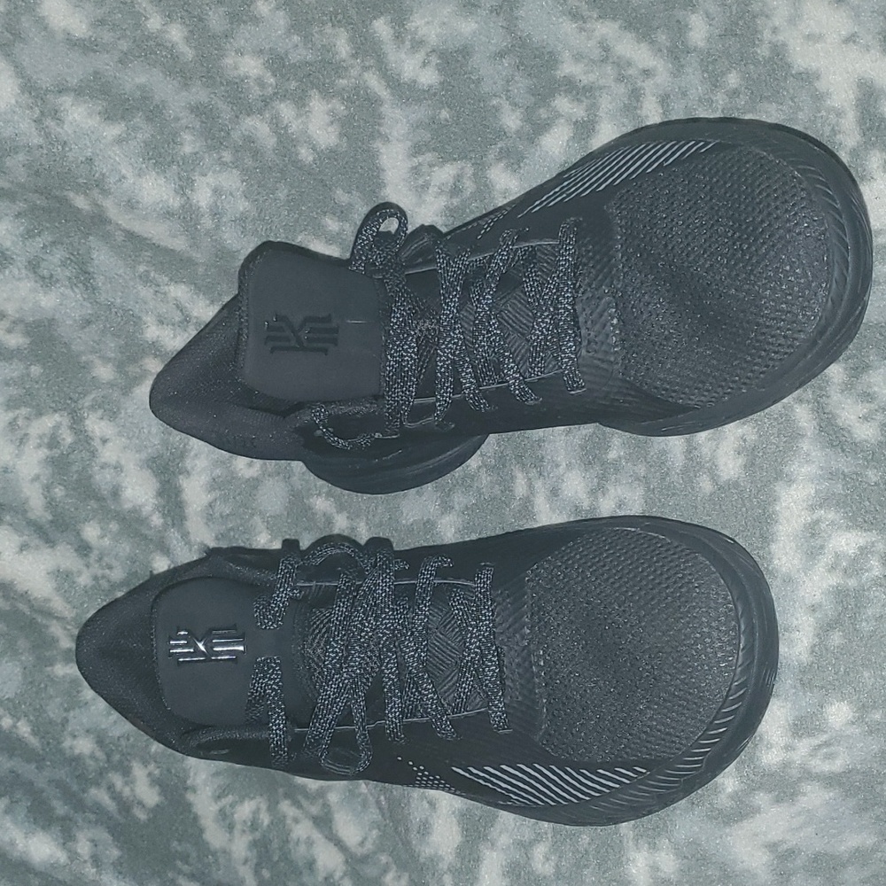 NEW KYRIE IRVING FLYTRAP V